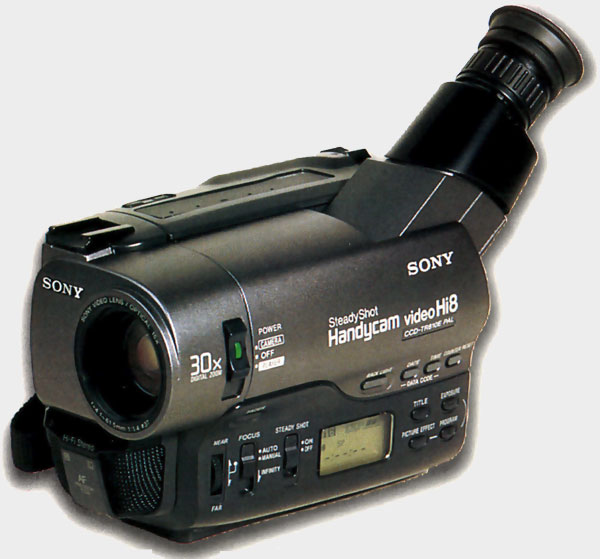 Sony CCDTR810E Camescope Hi8 A Stabilisateur Numérique Saga 8mm