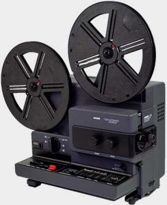 Projecteur de film super 8 mm sonore (AP-13-2861(1/3)) - Collection -  Catalogue des appareils cinématographiques - La Cinémathèque française